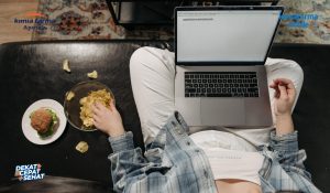 Read more about the article Manfaat  Mengatur Jam Ngemil Untuk Kesehatan Tubuh Yang Harus Diketahui